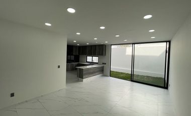 CASA NUEVA EN VENTA EN SOLARES 5 RECAMARAS CON BAÑO COMPLETO A ESTRENAR