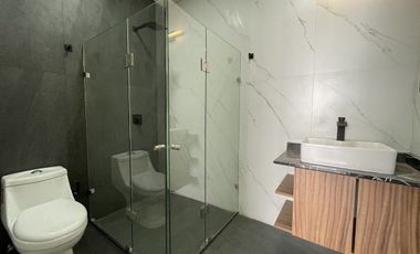 CASA NUEVA EN VENTA EN SOLARES 5 RECAMARAS CON BAÑO COMPLETO A ESTRENAR