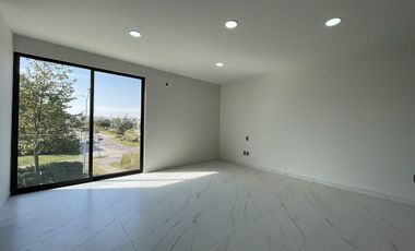 CASA NUEVA EN VENTA EN SOLARES 5 RECAMARAS CON BAÑO COMPLETO A ESTRENAR