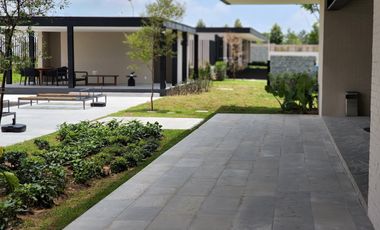 CASA NUEVA EN VENTA EN SOLARES 5 RECAMARAS CON BAÑO COMPLETO A ESTRENAR