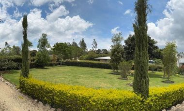 HERMOSA CASA CAMPESTRE EN RAMIRIQUI - BOYACA