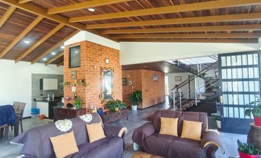 HERMOSA CASA CAMPESTRE EN RAMIRIQUI - BOYACA