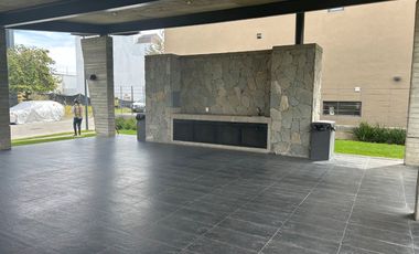 CASA NUEVA EN VENTA EN BOSQUES VALLARTA 3 RECAMARAS CON OPCION A 4TA RECAMARA, CUARTO DE SERVICIO C/BAÑO COMPLETO, CASA CLUB