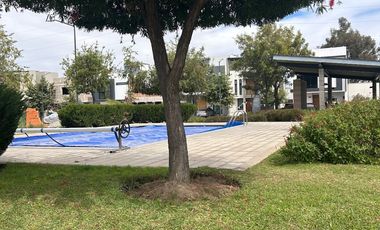 CASA NUEVA EN VENTA EN BOSQUES VALLARTA 3 RECAMARAS CON OPCION A 4TA RECAMARA, CUARTO DE SERVICIO C/BAÑO COMPLETO, CASA CLUB