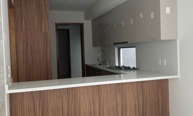 CASA NUEVA EN VENTA EN BOSQUES VALLARTA 3 RECAMARAS CON OPCION A 4TA RECAMARA, CUARTO DE SERVICIO C/BAÑO COMPLETO, CASA CLUB