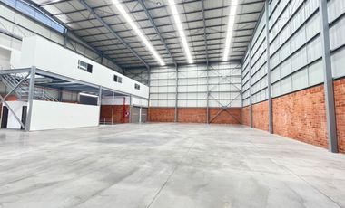 Bodega Vendo 850 M2 En Conjunto Cerrado / Venta $2.625.000.000  / Zona Industrial Acopi Yumbo