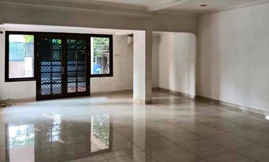 Termurah  Rumah Hoek 17x18m2 Lantai Marmer di Janur Elok Anti Banjir Akses Lebar