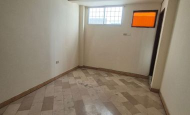 Departamento en Alquiler en la Garzota, 4 Habitaciones, 2 Baños, Parqueo, Seguridad, Norte de Guayaquil.