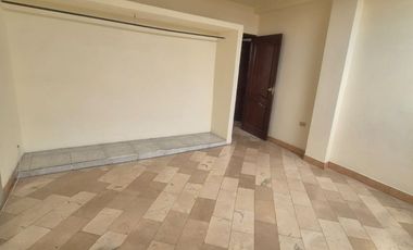 Departamento en Alquiler en la Garzota, 4 Habitaciones, 2 Baños, Parqueo, Seguridad, Norte de Guayaquil.