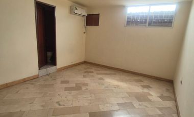 Departamento en Alquiler en la Garzota, 4 Habitaciones, 2 Baños, Parqueo, Seguridad, Norte de Guayaquil.