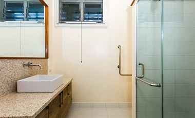 Furnished 4 Bedrooms House for Sale in Amara