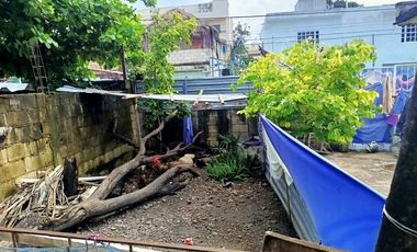 Terreno en Esquina con 3 Departamentos a 700m de la Playa