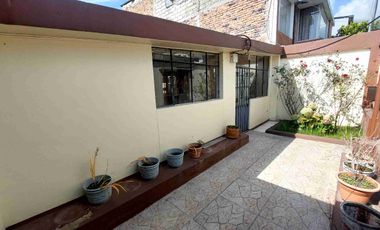 Casa de venta en La Florida, buena ubicación, independiente. Terreno de 236 m2