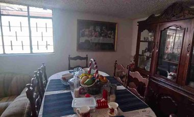 Casa de venta en La Florida, buena ubicación, independiente. Terreno de 236 m2