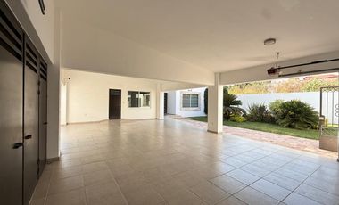 CASA EN VENTA EN FRACCIONAMIENTO LOMAS DE COCOYOC, MORELOS