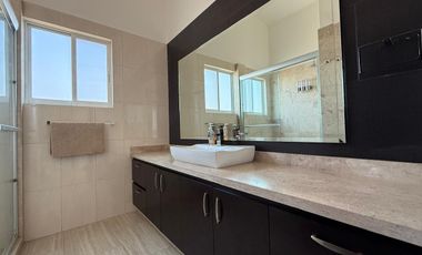 CASA EN VENTA EN FRACCIONAMIENTO LOMAS DE COCOYOC, MORELOS