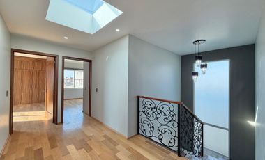 CASA EN RENTA EN METEPEC, ZONA UVM