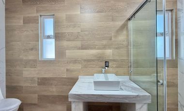 CASA EN RENTA EN METEPEC, ZONA UVM