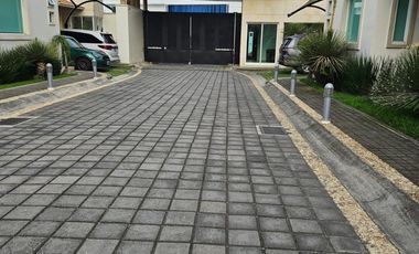 CASA EN RENTA EN METEPEC, ZONA UVM