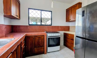 Casa en Venta Sector Ciudadela Universitaria Sur Manta | 5 Dormitorios, Patio y Garage