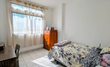 Casa en Venta Sector Ciudadela Universitaria Sur Manta | 5 Dormitorios, Patio y Garage