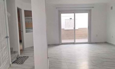 Se renta casa remodelada, a un lado de la Universidad Autónoma. Campestre Villas del Álamo