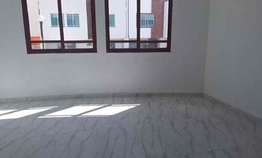 Se renta casa remodelada, a un lado de la Universidad Autónoma. Campestre Villas del Álamo