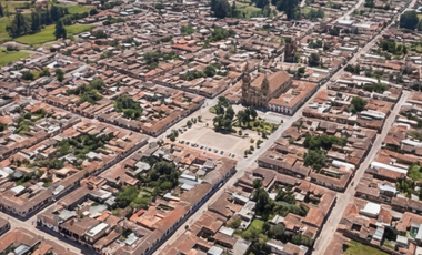 Tibasosa - Casa Comercial - Frente al Parque Principal - 842m2 $1.263.000.000 Negociable