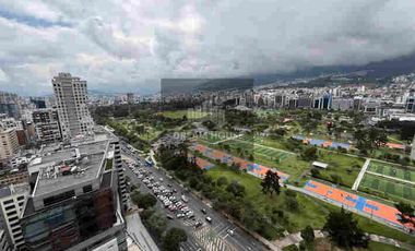 Renta de Departamento Amoblado, 3 dormitorios, Sector La Carolina, Edificio IQON