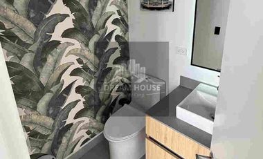 Renta de Departamento Amoblado, 3 dormitorios, Sector La Carolina, Edificio IQON