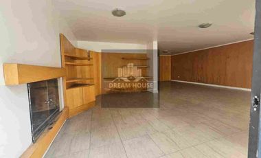 Venta de Casa de 4 dormitorios, Sector Quito Tenis, Ecuador