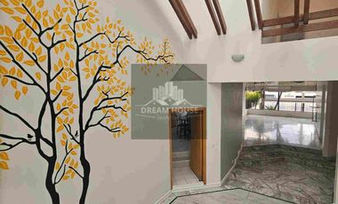Venta de Casa de 4 dormitorios, Sector Quito Tenis, Ecuador