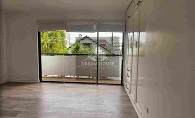 Venta de Casa de 4 dormitorios, Sector Quito Tenis, Ecuador