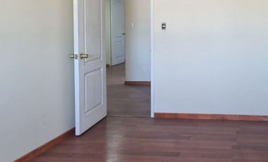 Casa Moderna 3D/2B en Linderos, Buin – Año 2022 con estacionamiento