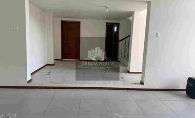 Venta de Casa Independiente de 5 dormitorios, sector La Damer 1, Quito, Ecuador