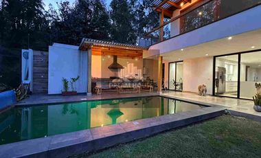 Venta de Casa de 5 dormitorios, Sector San Patricio, Cumbayá, Ecuador