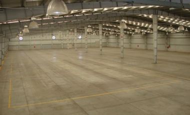 Estupenda Nave Industrial en Renta, en Ciudad Industrial.