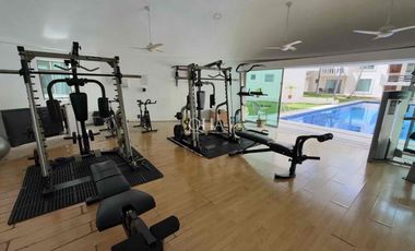 Se renta departamento en Cancún centro Mediterraneé SM17