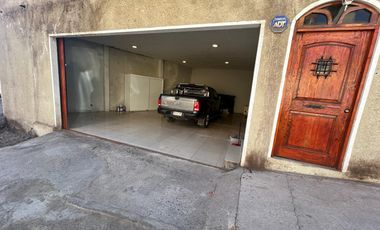 VENTA HERMOSA CASA PARQUE INGLES