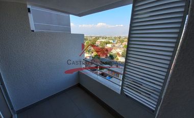 Departamento Nuevo en Piso 8 con 2 Dormitorios, 1 Baño, Condominio Alto Goycolea, Comuna La Cisterna.