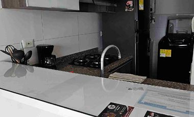 ARRIENDO APARTAMENTO AMOBLADO FRENTE CLINICA FOSUNAB  FLORIDABLANCA