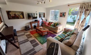 Hermosa Casa de Un Piso con 3 Dormitorios, 2 Baños, Villa Santa Maria, Sector Valle Grande, Comuna Lampa