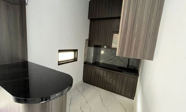 Rumah 3 Lantai Rooftop Cibubur Harjamukt Lokasi Strategis Dekat Pintu Tol  Nempel MRT Cibubur