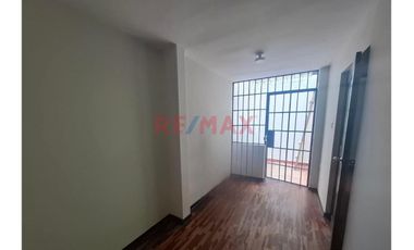 Se Alquila Casa En La Urb Rinconada At 102 M2 S/2500