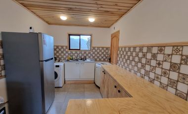 Arriendo Casa en Parcela Semi Amoblada – Exclusivo Loteo Alto Río