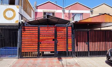 Hermosa Casa de Dos Pisos Ampliada con 5 Dormitorios, 2 Baños, Villa Anguita VI, Comuna San Bernardo.