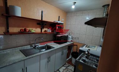 Hermosa Casa de Dos Pisos Ampliada con 5 Dormitorios, 2 Baños, Villa Anguita VI, Comuna San Bernardo.