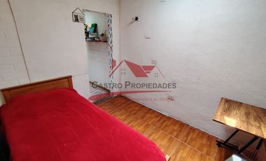 Hermosa Casa de Dos Pisos Ampliada con 5 Dormitorios, 2 Baños, Villa Anguita VI, Comuna San Bernardo.