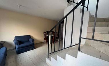 Renta casa amueblada en la salida a CDMX  en los viñedos