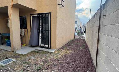 Renta casa amueblada en la salida a CDMX  en los viñedos